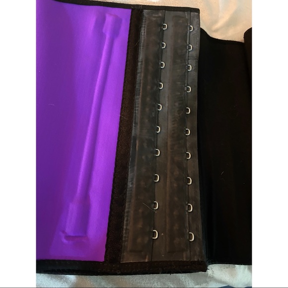 Waist Trainer - Picture 2 of 8
